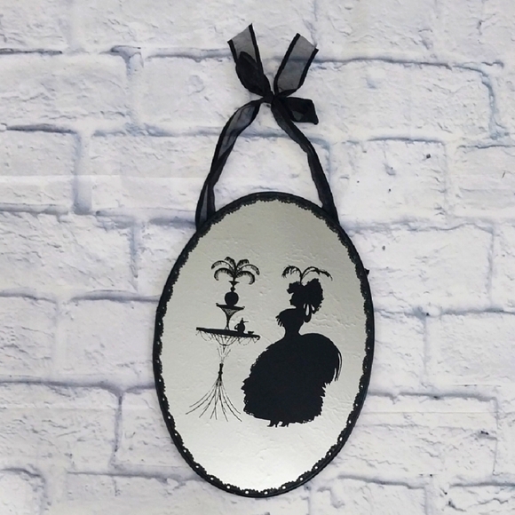 Vintage Look Mirror w Ribbon Hanger Oval w Sillouette - Picture 1 of 6